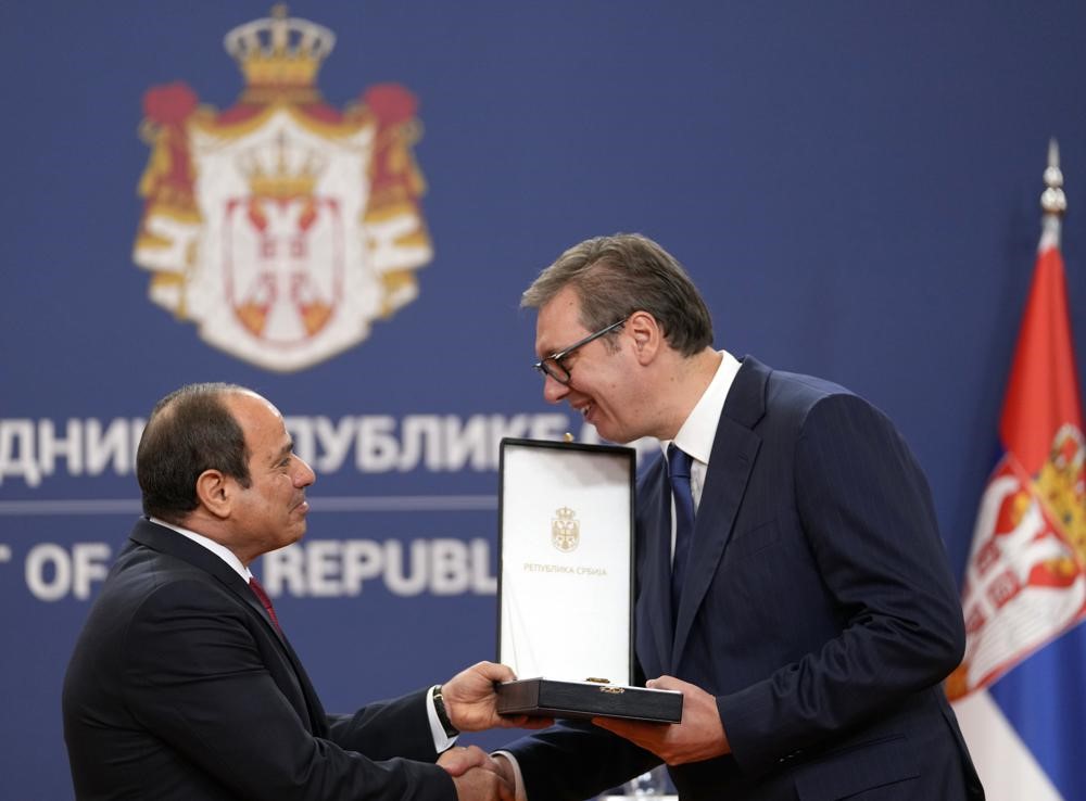 セルビア エジプト両首脳 協力関係強化で合意 ロシアのウクライナ侵攻による食料不足や燃料価格高騰などに対応