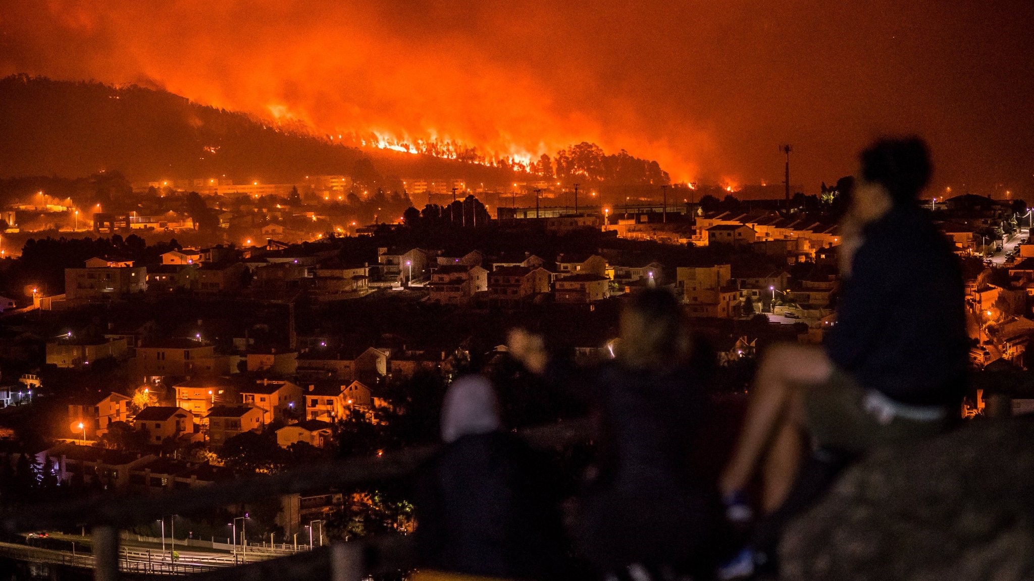 ポルトガルの山火事 厳戒態勢に移行 今年3度目の猛烈な熱波接近 森林への立ち入りと火花が発生する機械の使用禁止