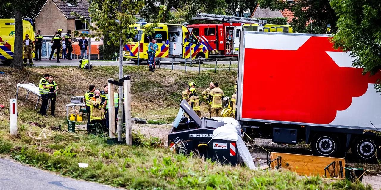 オランダ 河川敷のバーベキュー場にトラック突っ込む 2人死亡 ロッテルダム南部の集落